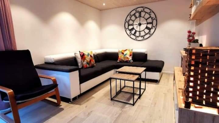 Le Walker Villa ฟรองกอร์ช็องป์ ภายนอก รูปภาพ